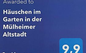 Haeuschen Im Garten In Der Muelheimer Altstadt